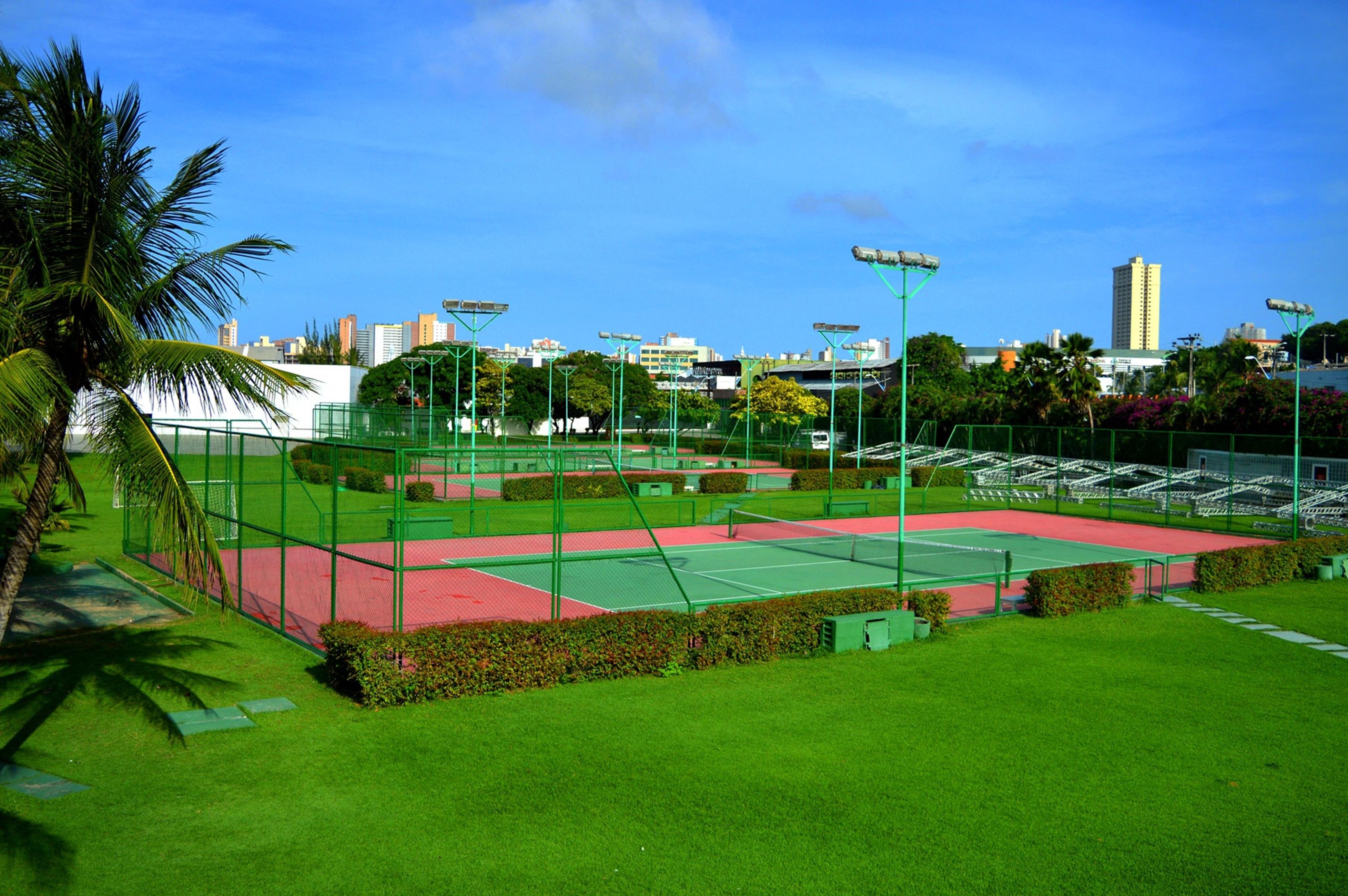 פורטאלזה Marina Park Hotel מראה חיצוני תמונה Tennis courts