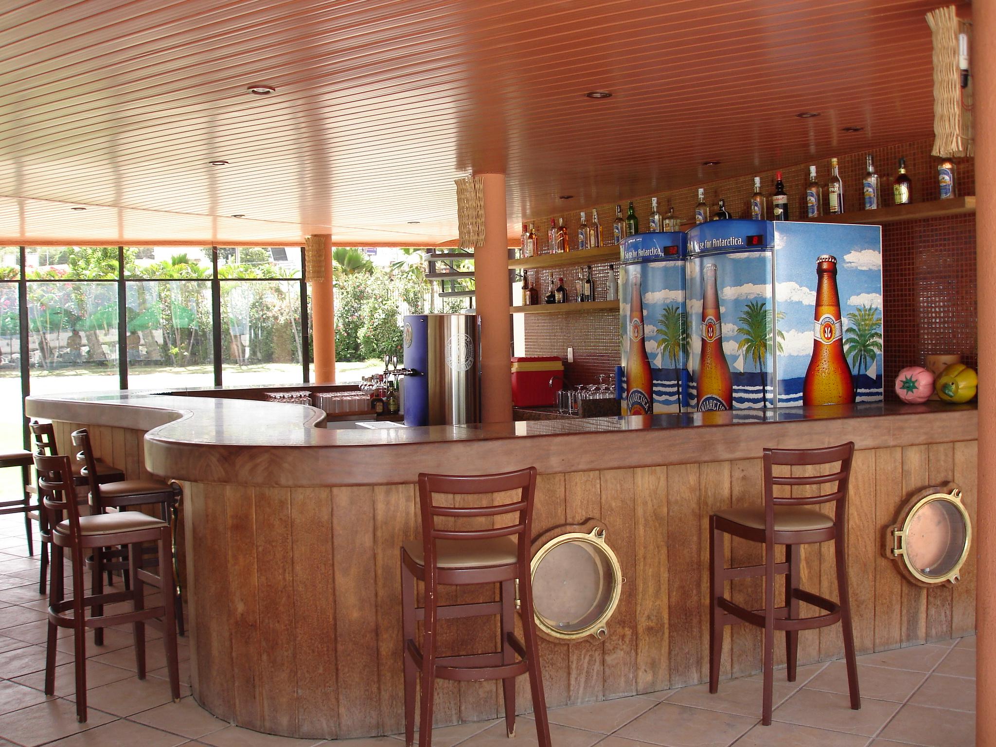 פורטאלזה Marina Park Hotel מראה חיצוני תמונה A poolside bar