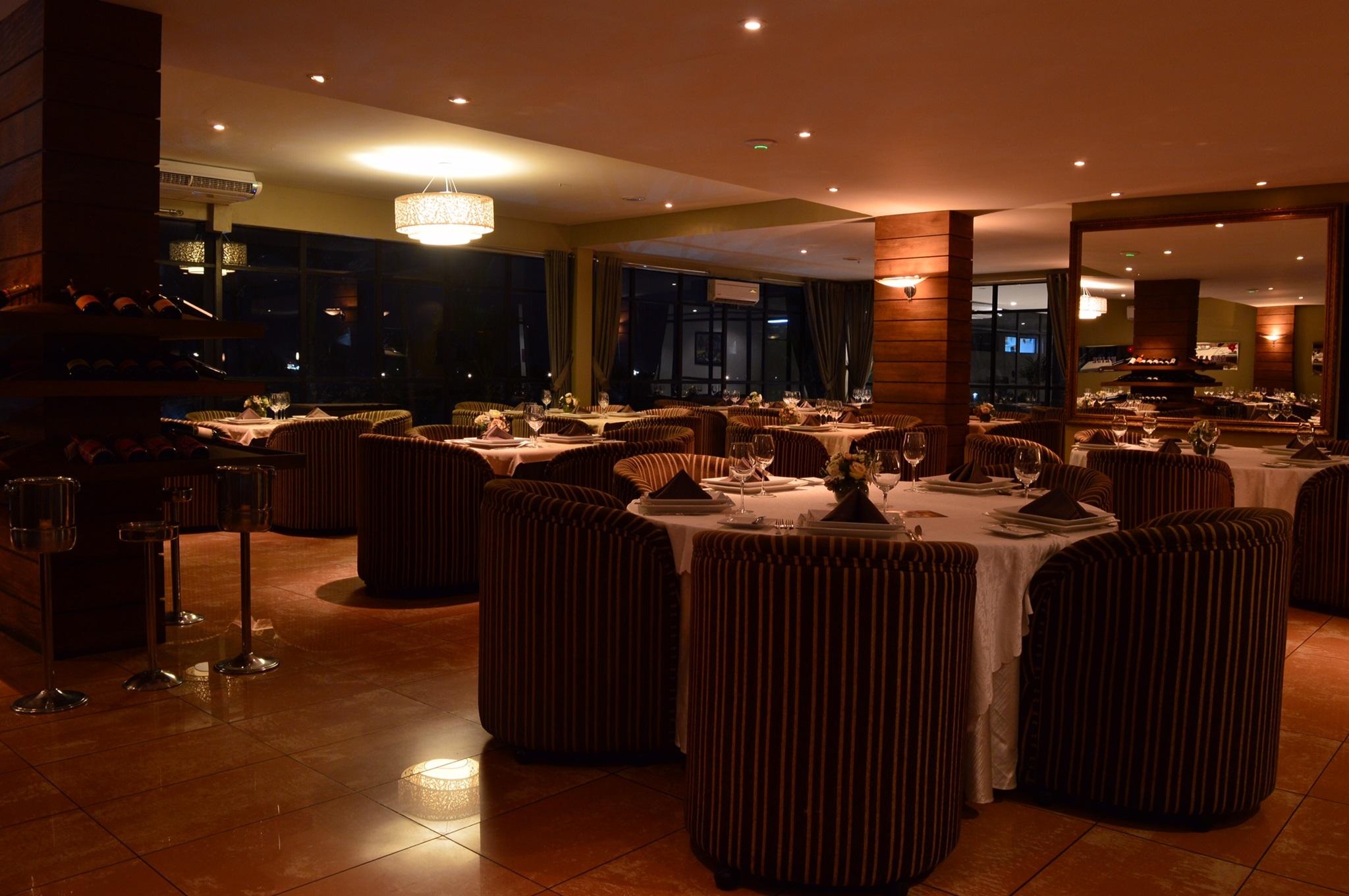 פורטאלזה Marina Park Hotel מראה חיצוני תמונה Restaurant